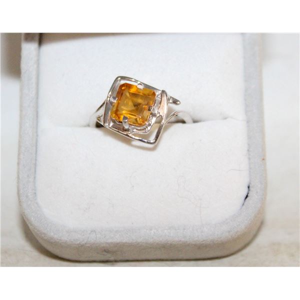 NEW STERLING SILVER RING WITH SQUARE