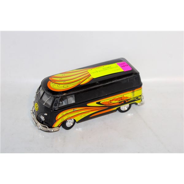 1:24 VW BUS HIPPY DIECAST