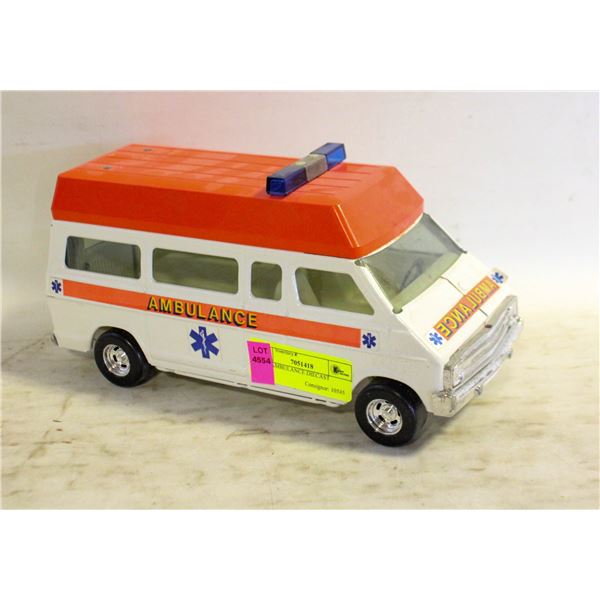 ERTL AMBULANCE DIECAST