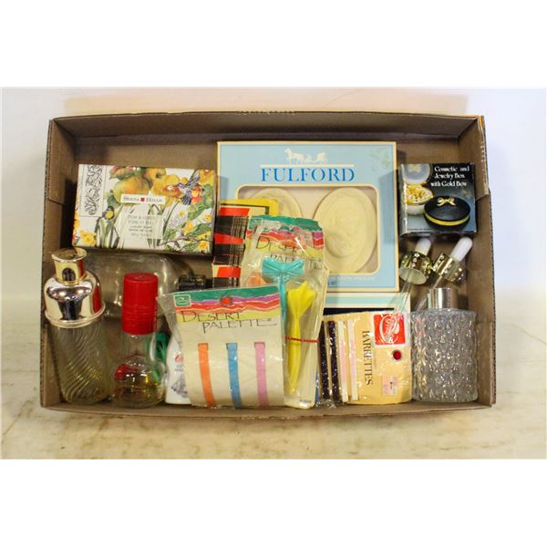 FLAT OF VINTAGE BATHROOM TOILETRY ITEMS