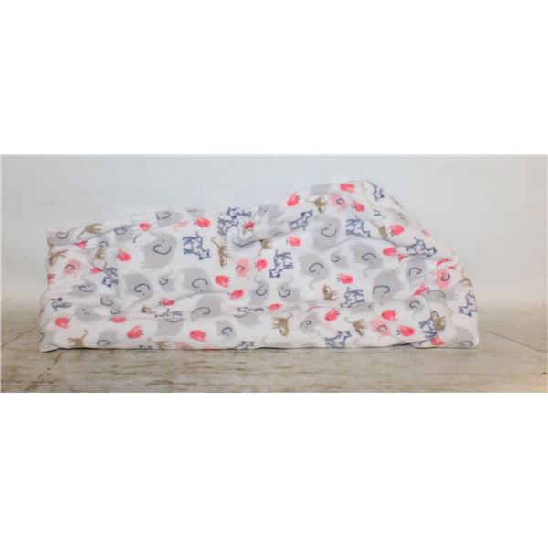 NEW SIMPLE JOYS 6-9M WHITE JUNGLE ANIMALS ONESIE