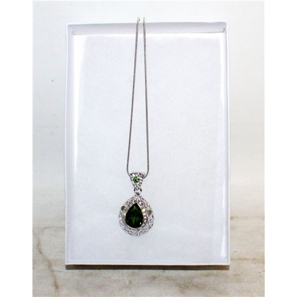 GREEN CRYSTAL NECKLACE 15" EXTENDS TO 17"