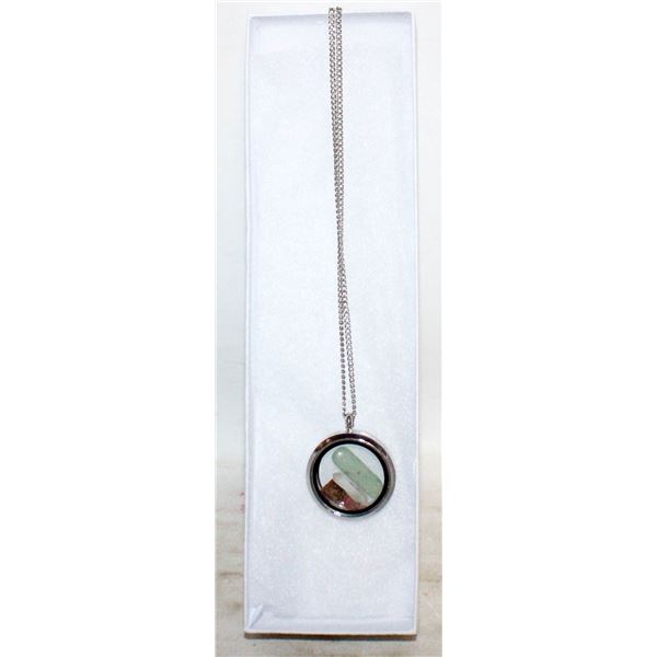 ROUND  LOCKET WITH ASST GEMSTONES 21"