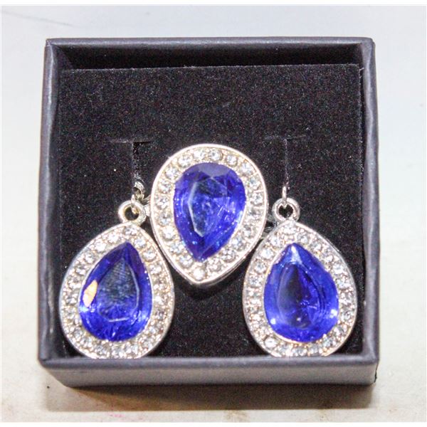 EARRINGS AND RING SET SZ8