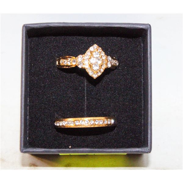 GOLD TONE 2PCS  RING SZ 9