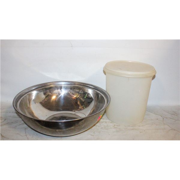 2 - XXL METAL BOWLS & LARGE TUPPERWARE CONTAINER