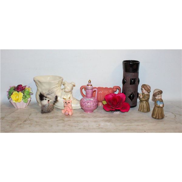 FLAT OF ASSORTED DECOR