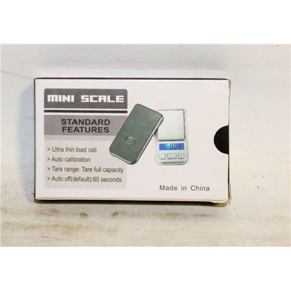 NEW IN BOX MINI DIGITAL SCALE
