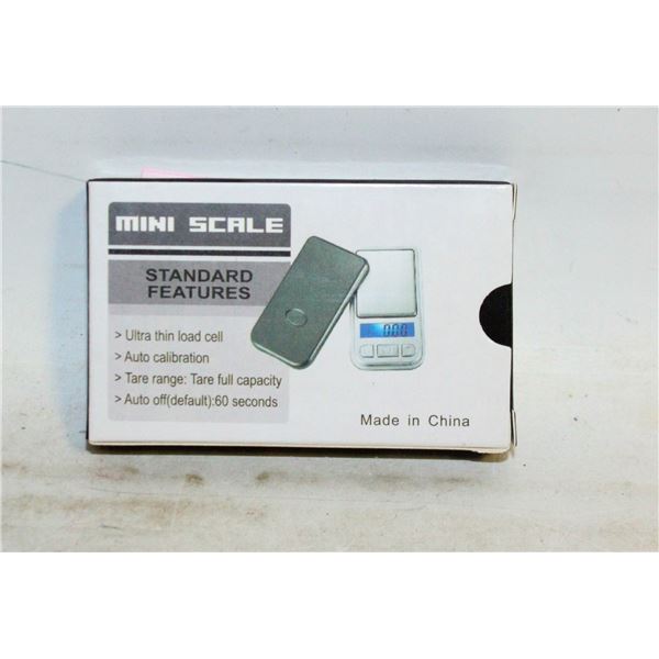 NEW IN BOX MINI DIGITAL SCALE