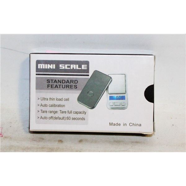 NEW IN BOX MINI DIGITAL SCALE