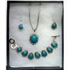 Image 1 : 10) SET OF SILVER TONE WITH OVAL