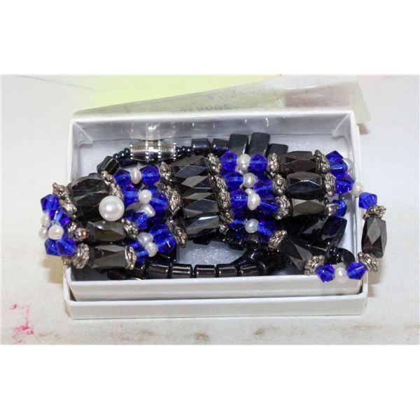 ESTATE MAGNETIC HEALTH NECKLACES IN BOX