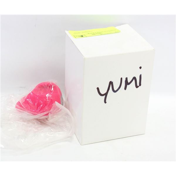 YUMI CLIT STIMULATOR