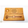 Image 1 : VINTAGE WINE THERMOMETER IN WOOD BOX FRENCH