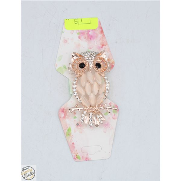LARGE OWL BROOCH IN ROSE GOLD AND PINK