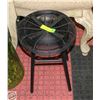 Image 1 : ACCENT TABLE METAL