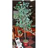 Image 1 : ARTIFICIAL TREE 7FT