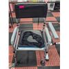 Image 5 : NEW 4 IN 1 FOLDING BEDSIDE COMMODE CHAIR