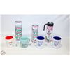 Image 1 : FLAT OF MUGS AND GRINCH THEMED TUMBLERS