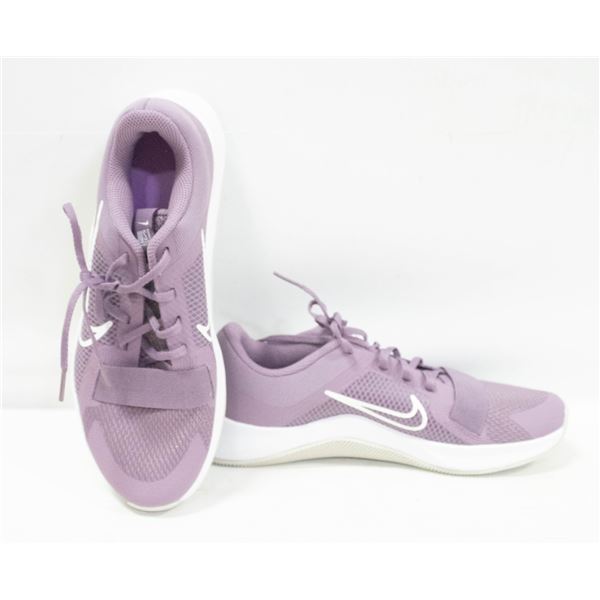 NEW NIKE MC TRANSFER WOMEN'S SIZE 9