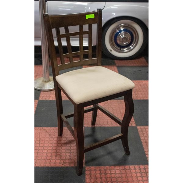 NEW ASSEMBLED BAR STOOL