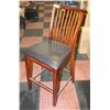 Image 1 : NEW ASSEMBLED BAR STOOL