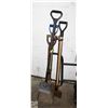 Image 1 : 3 SHOVELS