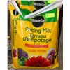 Image 1 : 17.6L MIRACLE GRO POTTING MIX
