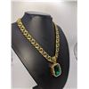 Image 1 : 14 Kt Yellow Gold Plate Simulated Emerald Pendant Necklace