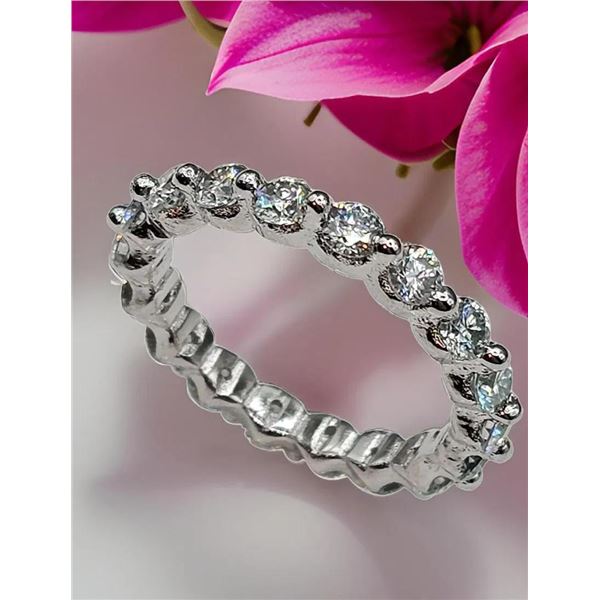 Beautiful 3.15ctw VVs1 White F-G Moissanite Eternity Ring