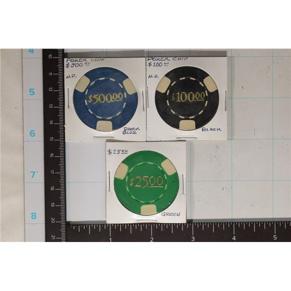 3 VINTAGE CLAY POKER CHIPS: $25, $100 & $500