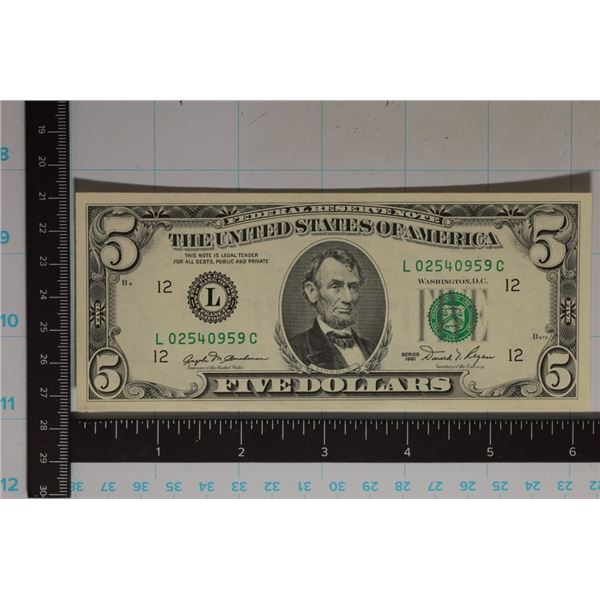 1981 US CRISP UNC $5 GREEN SEAL NOTE
