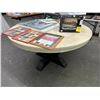 Image 1 : Black/Beige Distressed Top Round Dining Table