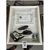 Image 1 : Carl Crawford Shadow Box Framed Autographed Batting Glove w/Devil Rays Trading