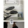Image 2 : Carl Crawford Shadow Box Framed Autographed Batting Glove w/Devil Rays Trading