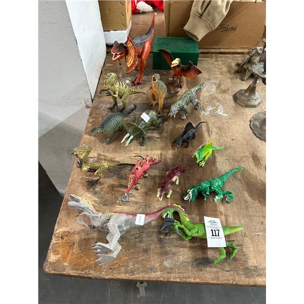 Dinosaur Figurines 15, Watch Box