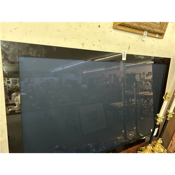 Pioneer Elite Approx. 65"  LED  TV Plasma ?