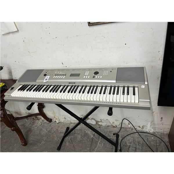 Yamaha YPG225 Electronic Keyboard w/Stand