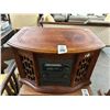 Image 1 : Cherry Vintage Style Stereo w/Turntable