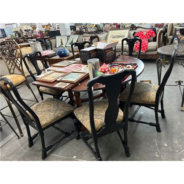 Mahogany Pedestal Round Dining Table w/Leaf and 6 Chairs