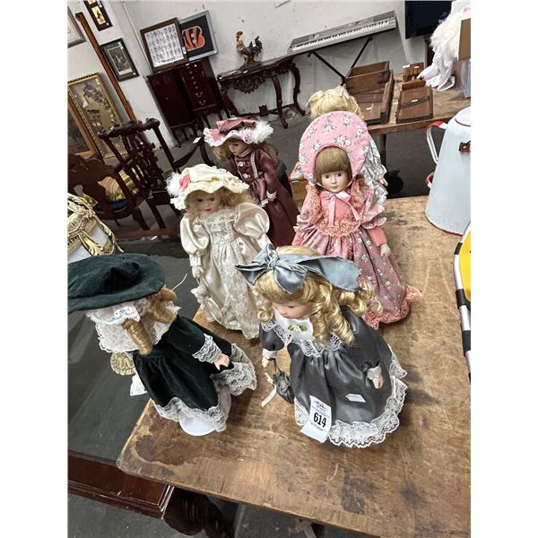 Collector Dolls - 6