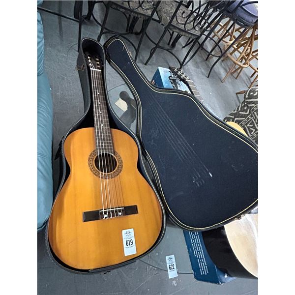 Acoustic Guitar w/Case