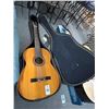 Image 1 : Acoustic Guitar w/Case