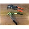 Image 2 : LOT DE 2 RIVETEUSES MANUELLES AVEC RIVETS