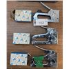 Image 1 : LOT DE 3 AGRAFEUSE AVEC AGRAFES ASST