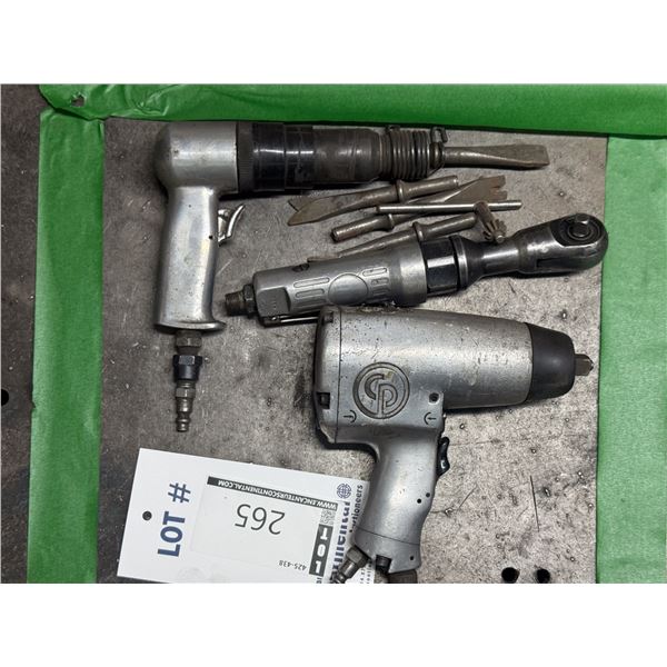 LOT DE 3 OUTILS PNEUMATIQUES ASST
