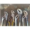 Image 2 : LOT DE 4 PINCES AJUSTABLE
