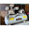 Image 1 : COMPRESSEUR A&H  10hp( INFO ET CONDITION INCONNU)