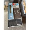 Image 1 : MACHINE DISTRIBUTRICE PEPSI VENDORLATOR 52"25"x21"