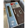Image 2 : MACHINE DISTRIBUTRICE PEPSI VENDORLATOR 52"25"x21"